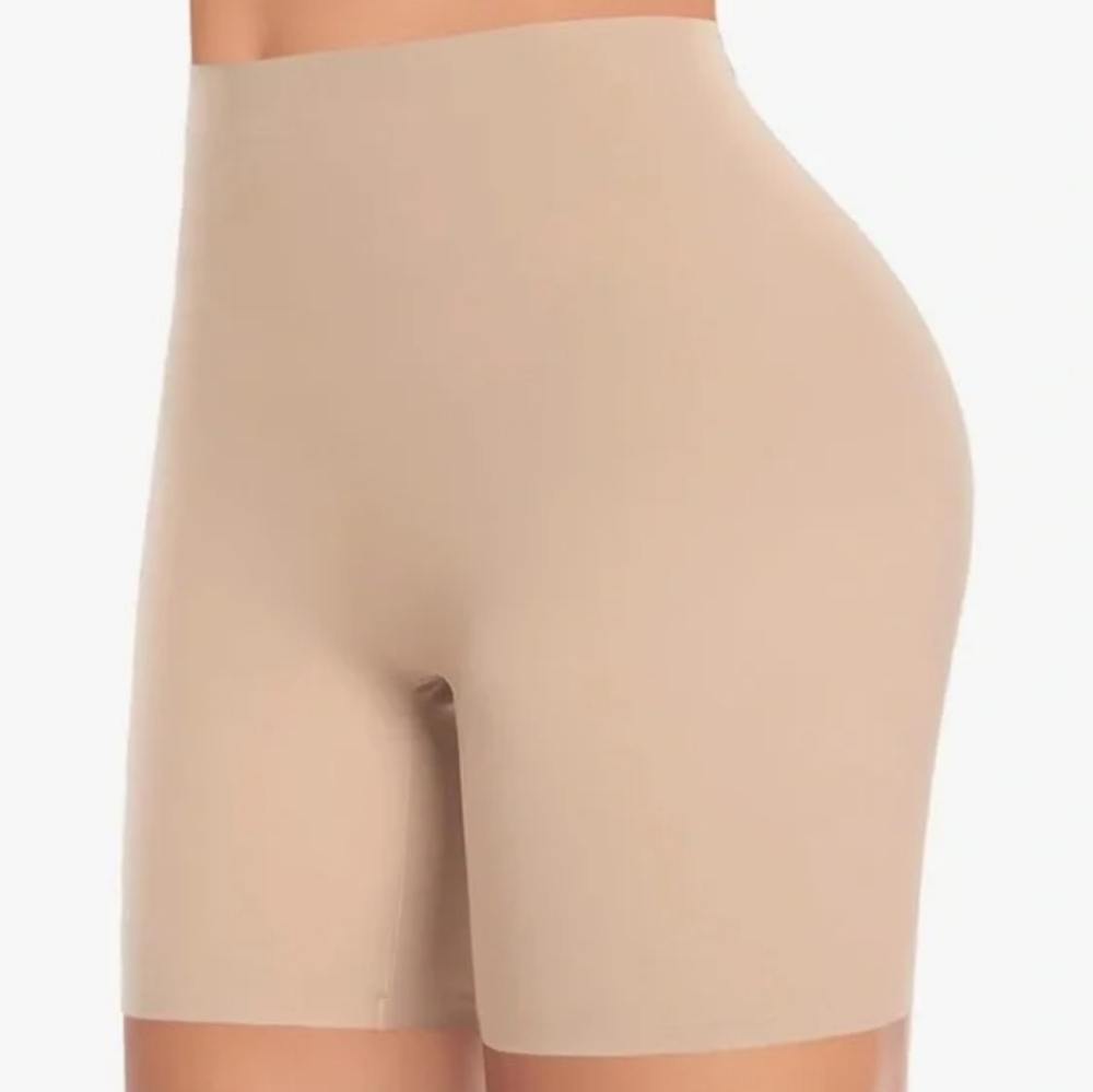Seamless High-Waist Shapewear Shorts